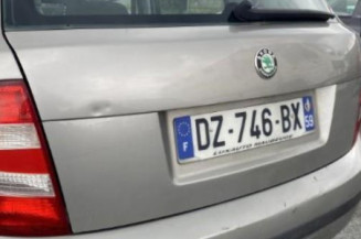 Pare choc arriere SKODA FABIA 1