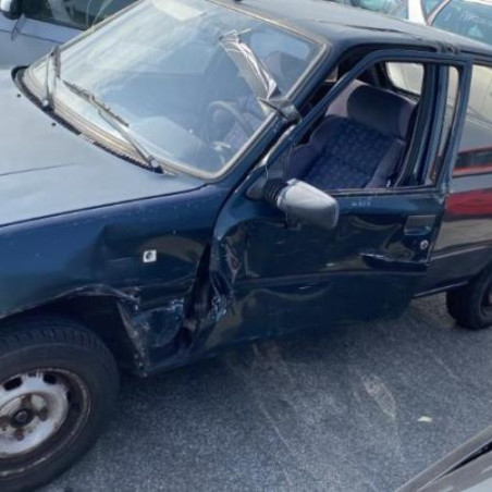 Arret de porte arriere droit PEUGEOT 205