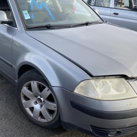 Pare choc arriere VOLKSWAGEN PASSAT 4