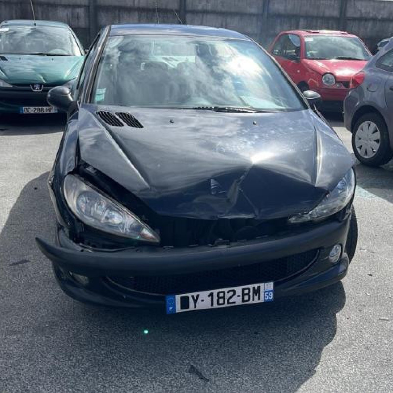 Pare boue arriere droit PEUGEOT 206 Photo n°1