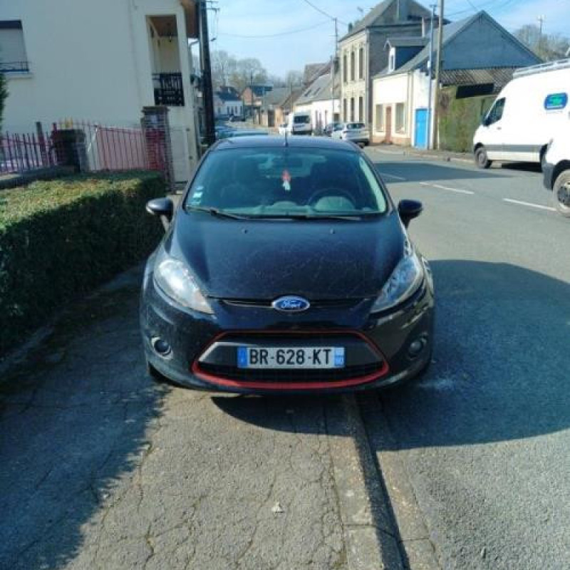 Ceinture avant gauche FORD FIESTA 6 Photo n°1