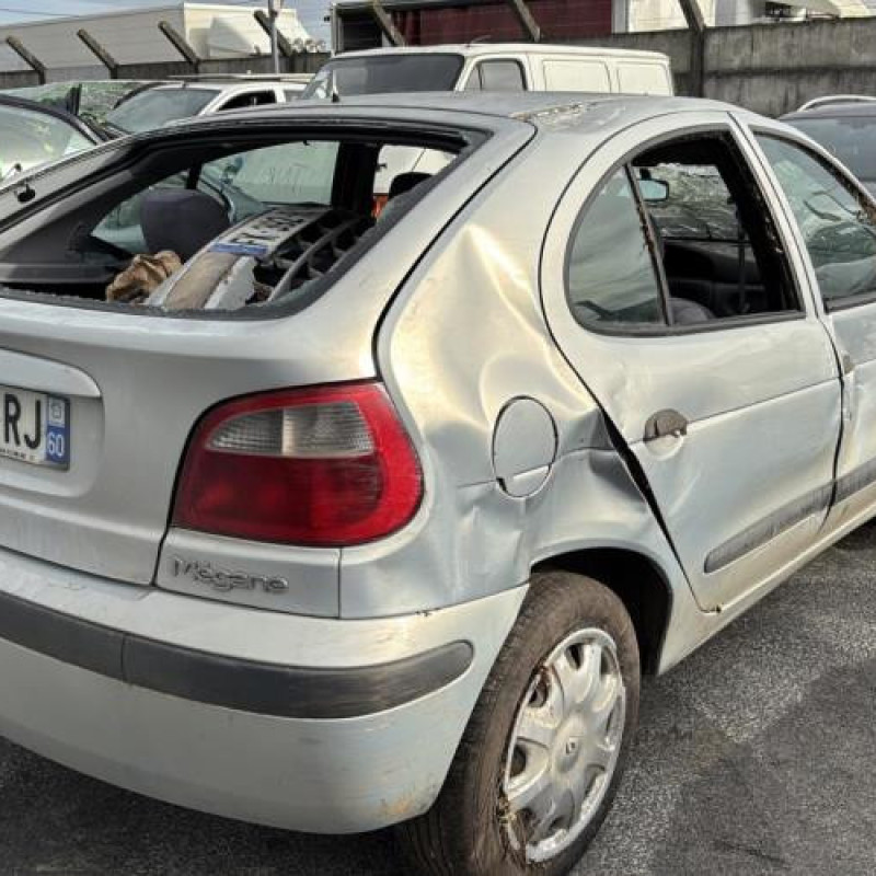 Leve vitre mecanique arriere droit RENAULT MEGANE 1 Photo n°3