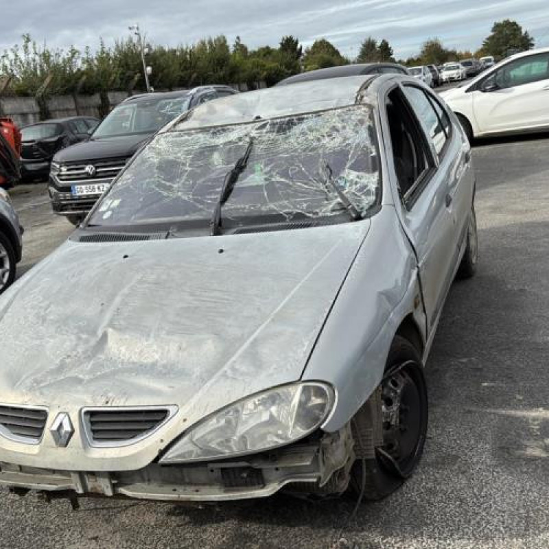 Boitier de prechauffage RENAULT MEGANE 1 Photo n°8