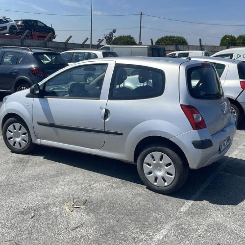 Poignee porte avant gauche RENAULT TWINGO 2 Photo n°4