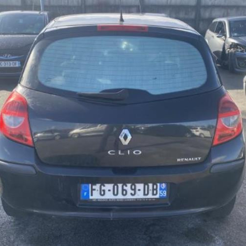 Boitier UCH RENAULT CLIO 3 Photo n°9