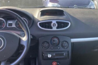 Boitier UCH RENAULT CLIO 3