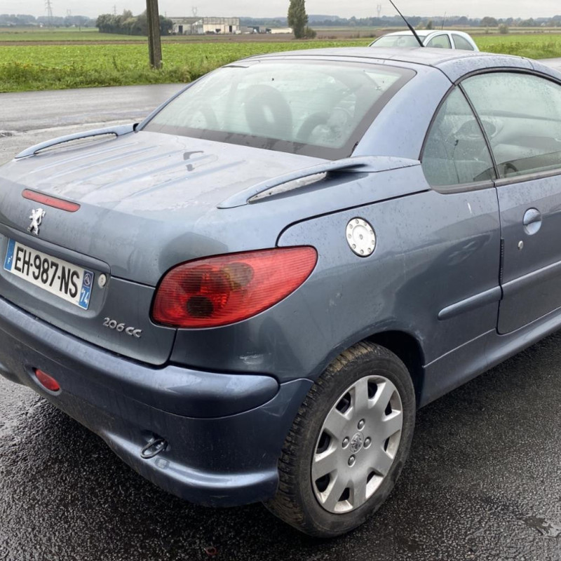 PEUGEOT 206 PHASE 2 CABRIOLET 1.6i - 16V Photo n°3