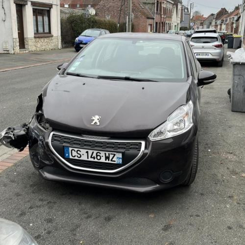 Ecran GPS PEUGEOT 208 1 Photo n°4