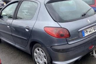 Pare choc arriere PEUGEOT 206