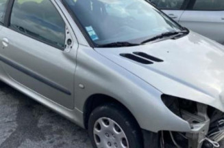 Pare choc arriere PEUGEOT 206