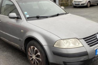 Pare choc arriere VOLKSWAGEN PASSAT 4