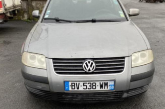 Pare choc arriere VOLKSWAGEN PASSAT 4