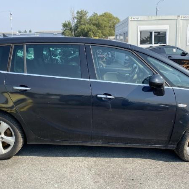 OPEL ZAFIRA TOURER C PHASE 1 2.0 CDTI - 16V TURBO Photo n°8