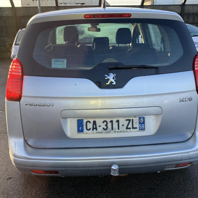 PEUGEOT 5008 1 PHASE 1 1.6 HDI - 8V TURBO Photo n°5