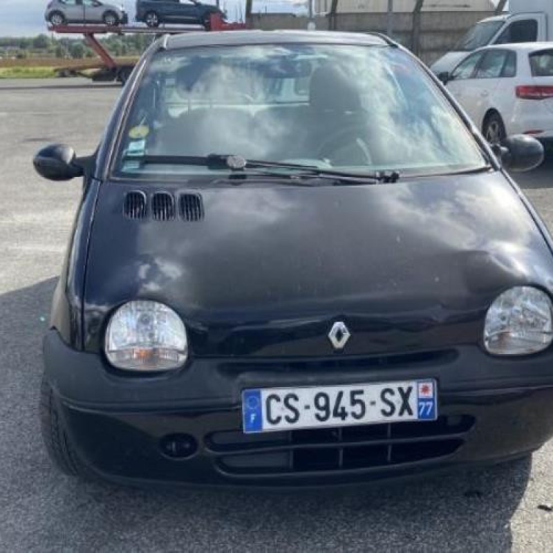 Pare boue avant gauche RENAULT TWINGO 1 Photo n°8