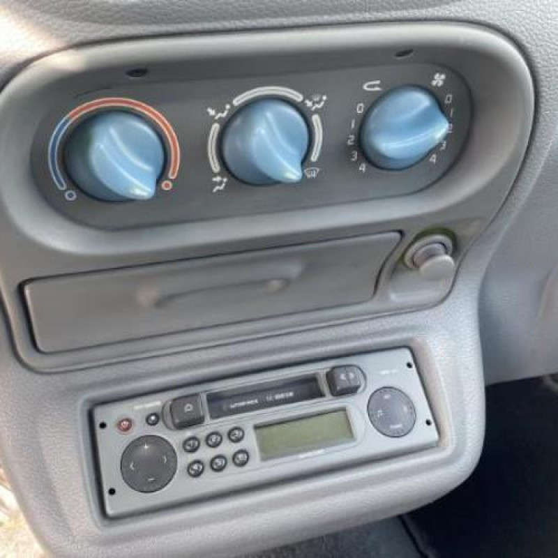 Poignee interieur avant droit RENAULT TWINGO 1 Photo n°14