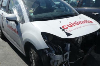 Pare boue arriere droit CITROEN C3 2