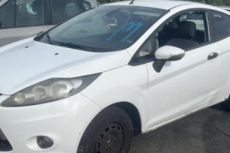 Poignee porte avant gauche FORD FIESTA 6