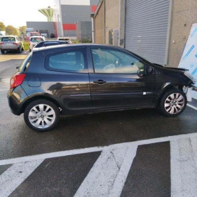 Poignee porte avant gauche RENAULT CLIO 3 Photo n°5