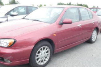 Poignee interieur avant droit NISSAN PRIMERA 2