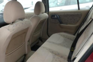 Poignee interieur avant droit NISSAN PRIMERA 2