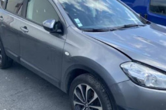 Pare choc arriere NISSAN QASHQAI 1