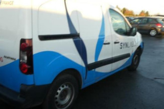 Réservoir AdBlue PEUGEOT PARTNER 2