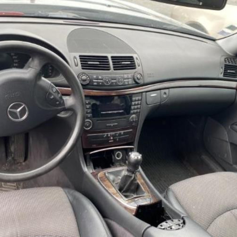 Poignee interieur avant droit MERCEDES CLASSE E 211 Photo n°10