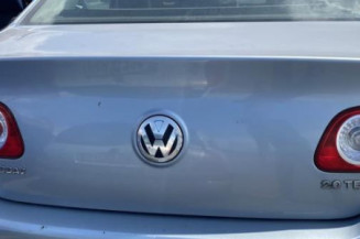 Pare choc arriere VOLKSWAGEN PASSAT 5