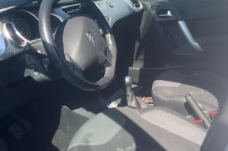 Poignee interieur avant droit CITROEN C3 2