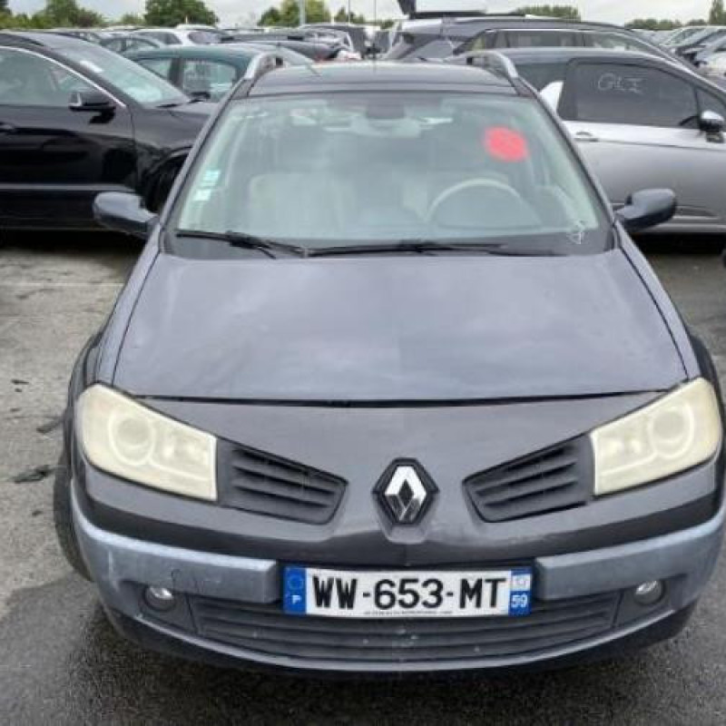 Pare choc arriere RENAULT MEGANE 2 Photo n°8