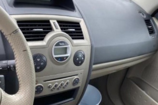 Poignee interieur avant droit RENAULT MEGANE 2