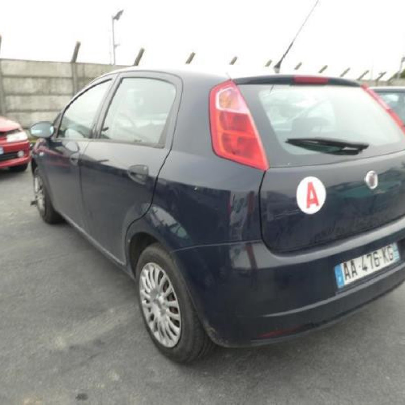 Repetiteur clignotant avant gauche (Feux) FIAT GRANDE PUNTO Photo n°4