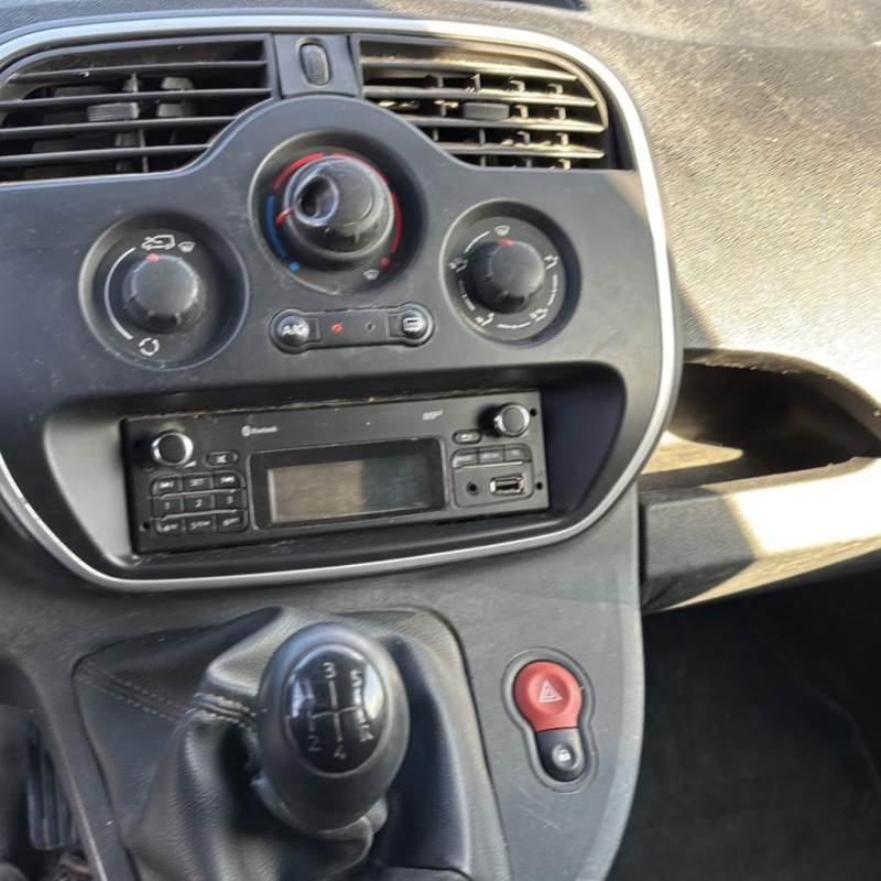 RENAULT KANGOO 2 PHASE 2 1.5 DCI - 8V TURBO Photo n°11