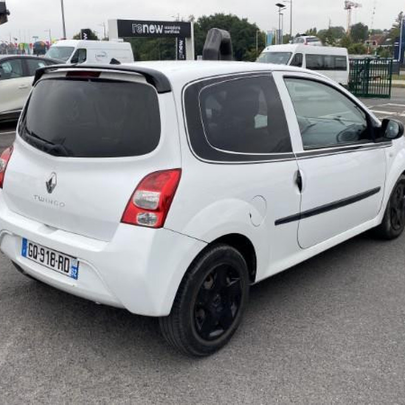 RENAULT TWINGO 2 PHASE 1 1.2i - 16V Photo n°3