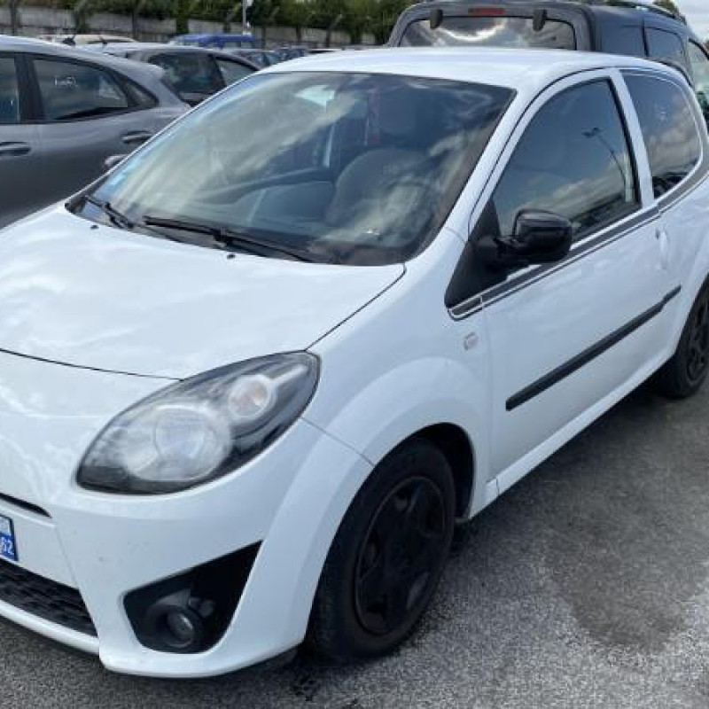 RENAULT TWINGO 2 PHASE 1 1.2i - 16V Photo n°12