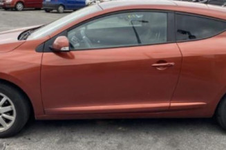 Poignee porte avant gauche RENAULT MEGANE 3