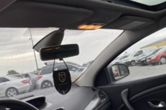 Poignee porte avant gauche RENAULT MEGANE 3