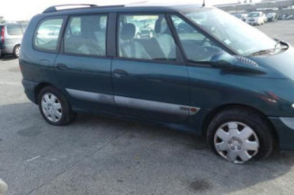 Optique avant secondaire droit (feux)(clignotant) RENAULT ESPACE 3