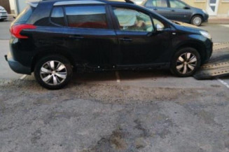 Pare choc arriere PEUGEOT 2008 1