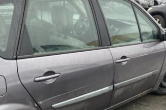 Pare choc arriere RENAULT SCENIC 2