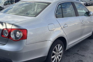 VOLKSWAGEN JETTA 3 1.9 TDI - 8V TURBO