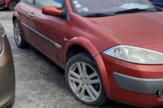 Pare boue avant gauche RENAULT MEGANE 2