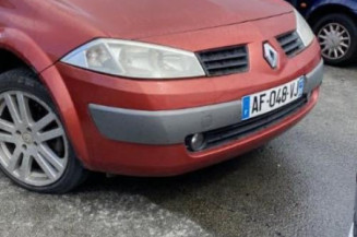 Pare boue avant gauche RENAULT MEGANE 2