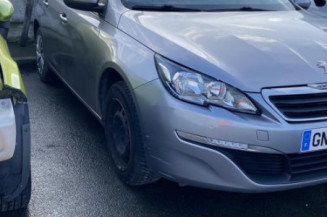 Pare boue arriere droit PEUGEOT 308 2