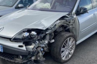 Poignee porte arriere gauche RENAULT LAGUNA 3