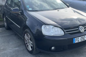 Custode arriere gauche VOLKSWAGEN GOLF 5