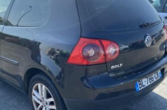 Custode arriere gauche VOLKSWAGEN GOLF 5