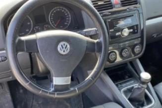 Custode arriere gauche VOLKSWAGEN GOLF 5