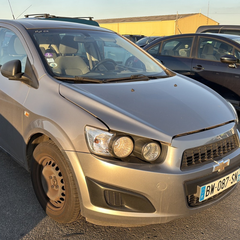 CHEVROLET AVEO 2 1.2i - 16V Photo n°10